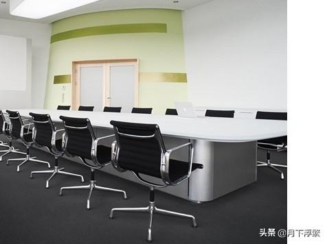 综合办公室工作怎么样_上海办公室有人办公照片_老板办公室面积大小风水